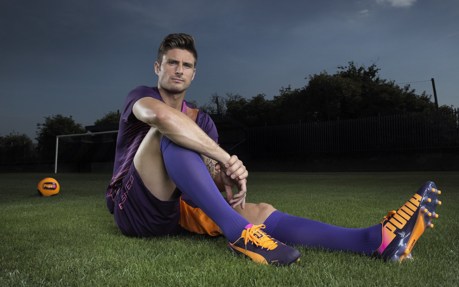 中国足球宣传月开启，系列公益活动精彩纷呈，足球公益比赛